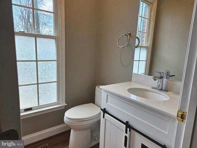 1711 RITCHIE HWY, Annapolis, MD 21409
