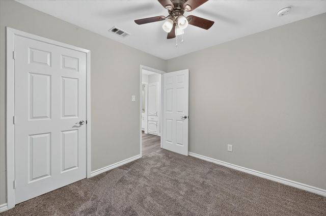 3633 Larry Street, Haltom City, TX 76117