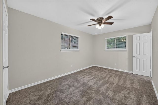 3633 Larry Street, Haltom City, TX 76117