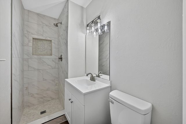 3633 Larry Street, Haltom City, TX 76117