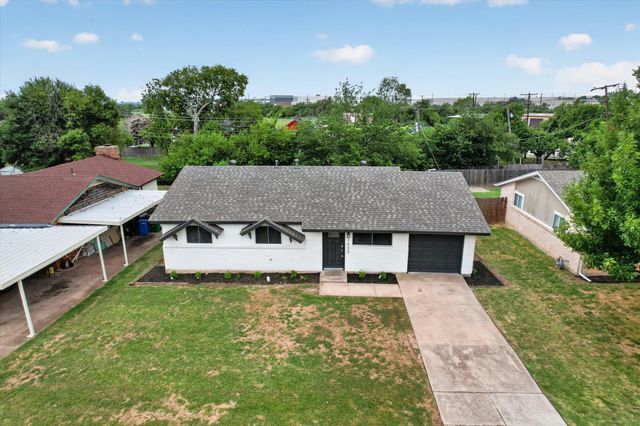 3633 Larry Street, Haltom City, TX 76117