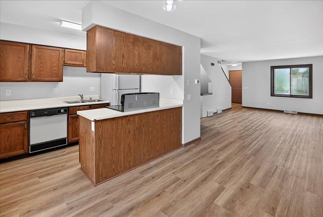 6866 Park Ridge Drive, Madison, WI 53719