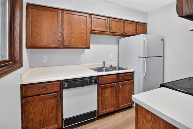 6866 Park Ridge Drive, Madison, WI 53719