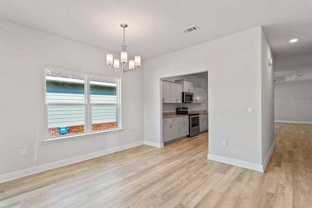 135 Cool Breeze Drive, Freeport, FL 32439