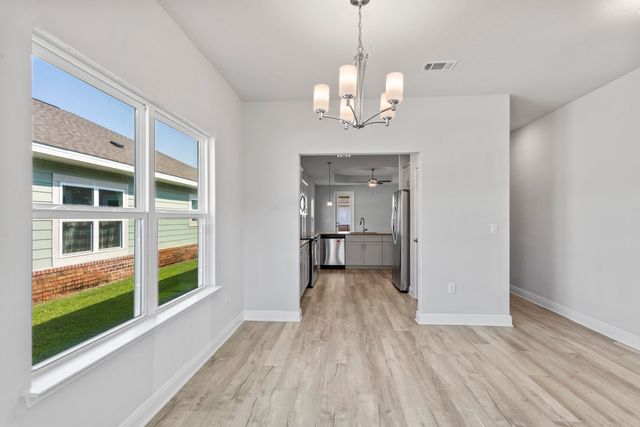 135 Cool Breeze Drive, Freeport, FL 32439