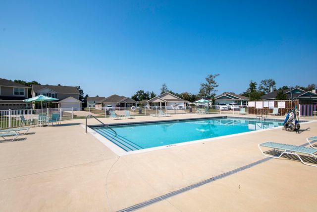 135 Cool Breeze Drive, Freeport, FL 32439