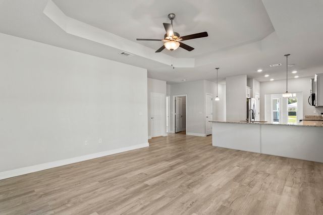 135 Cool Breeze Drive, Freeport, FL 32439