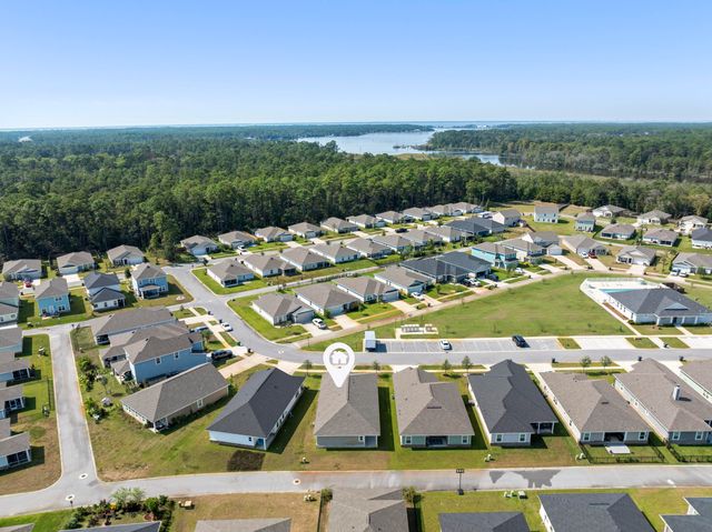 135 Cool Breeze Drive, Freeport, FL 32439