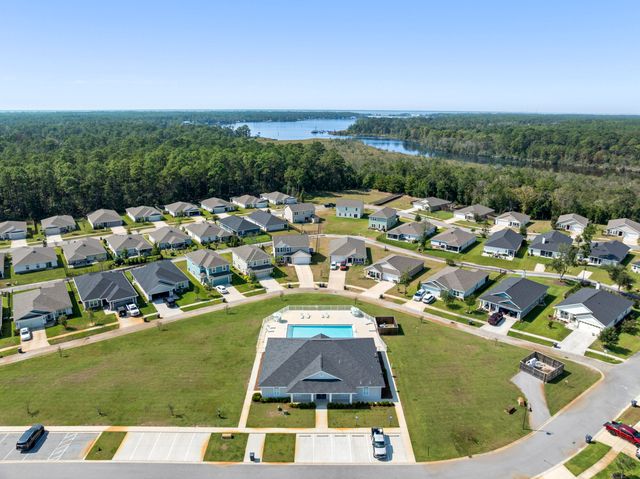 135 Cool Breeze Drive, Freeport, FL 32439