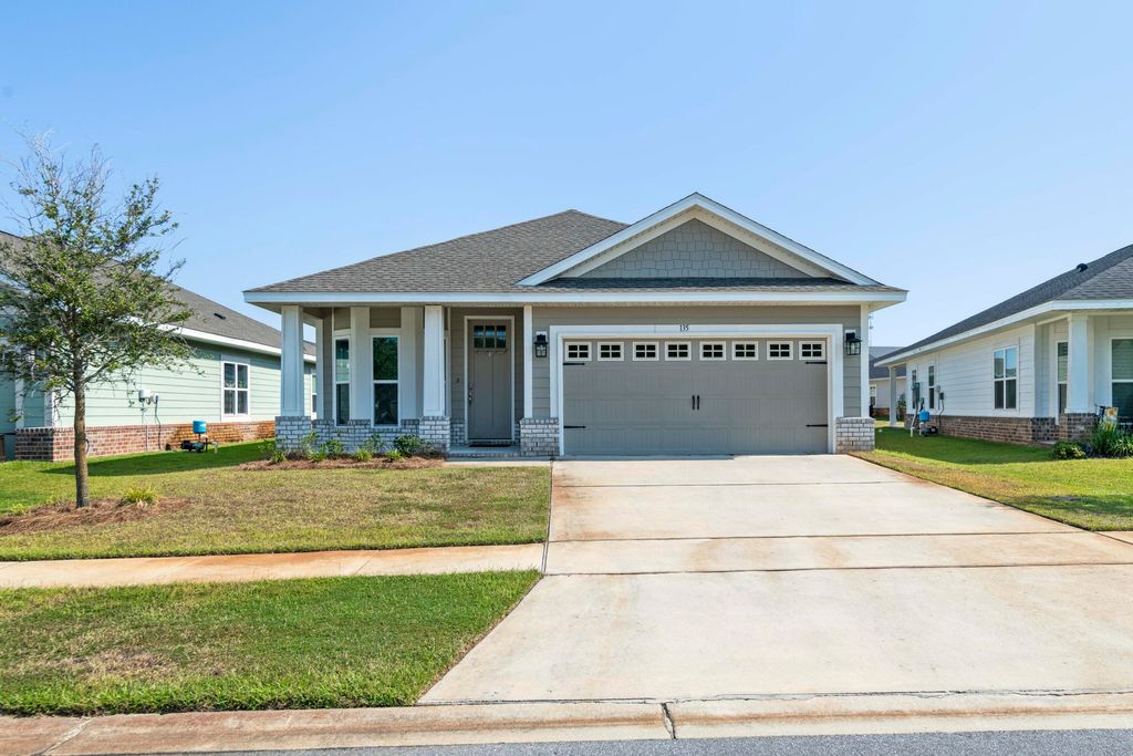 135 Cool Breeze Drive, Freeport, FL 32439