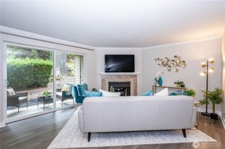 12040 100th Avenue NE #J102, Kirkland, WA 98034