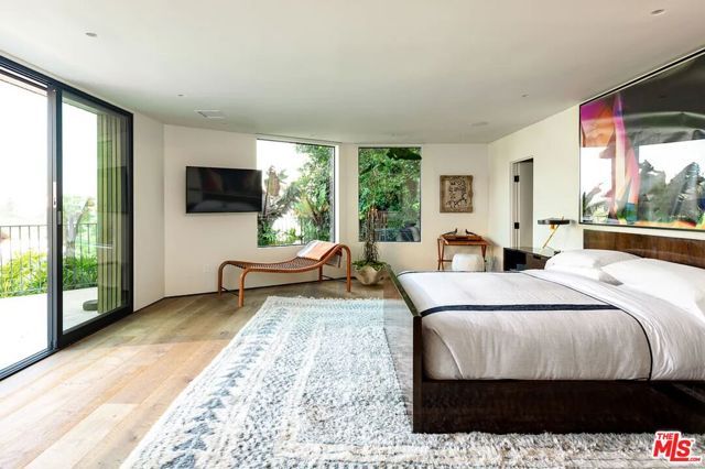 1883 Rising Glen Road, Los Angeles, CA 90069