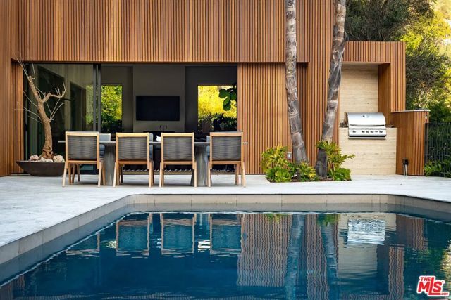 1883 Rising Glen Road, Los Angeles, CA 90069