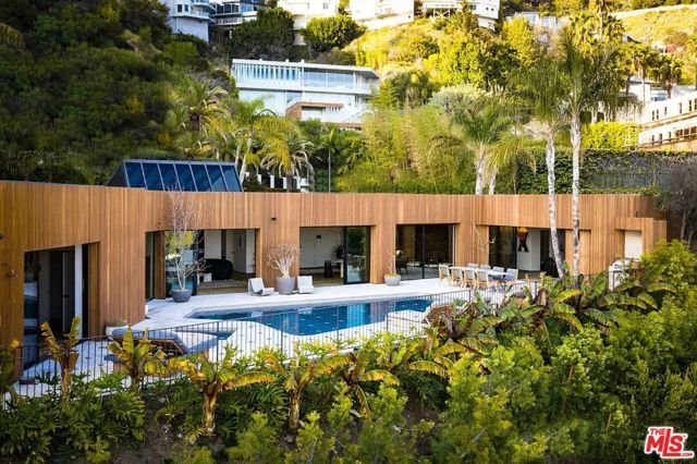 1883 Rising Glen Road, Los Angeles, CA 90069