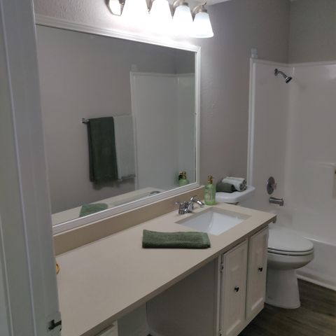 121 Allencrest Drive 121, White Settlement, TX 76108