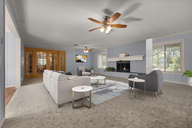 8248 Meadowbrook Drive, Fort Worth, TX 76120