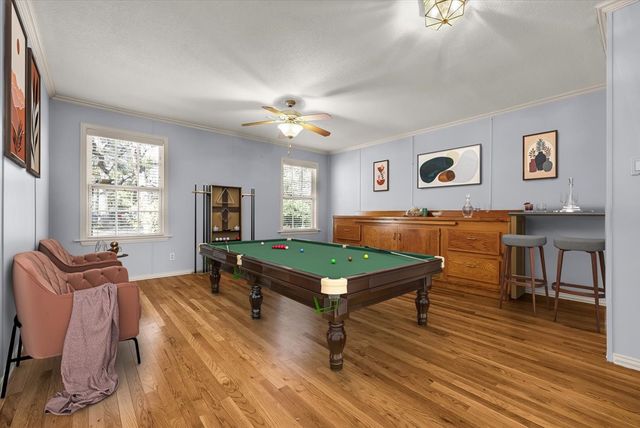 8248 Meadowbrook Drive, Fort Worth, TX 76120