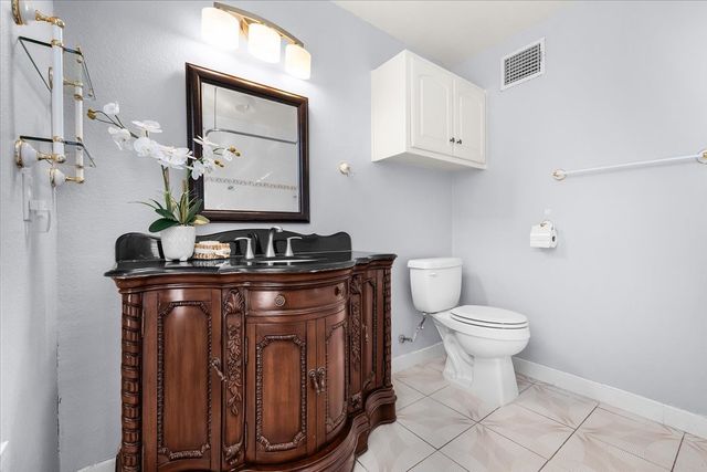 8248 Meadowbrook Drive, Fort Worth, TX 76120