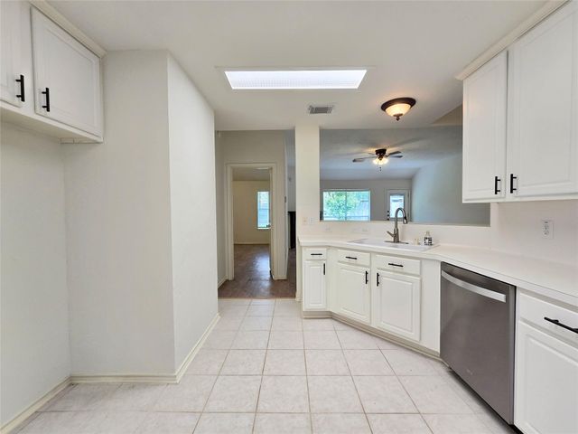 147 W Russet Grove Circle, The Woodlands, TX 77384