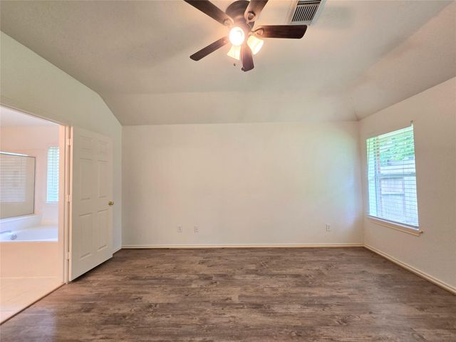 147 W Russet Grove Circle, The Woodlands, TX 77384