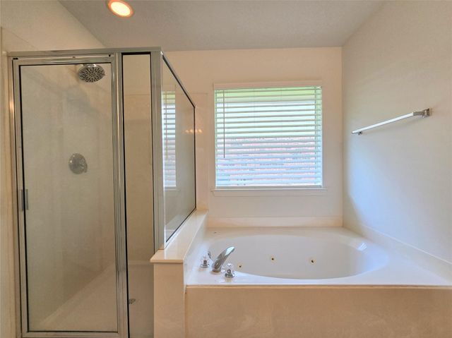 147 W Russet Grove Circle, The Woodlands, TX 77384