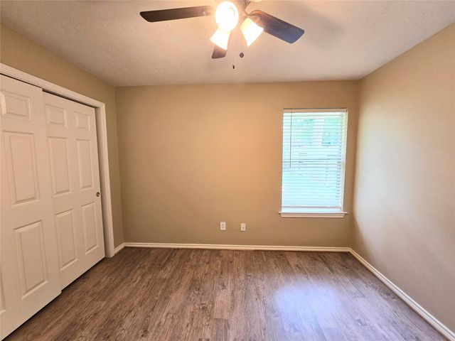 147 W Russet Grove Circle, The Woodlands, TX 77384