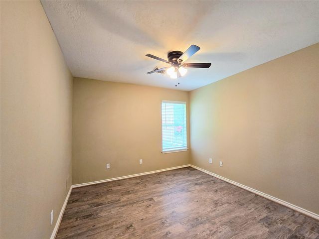 147 W Russet Grove Circle, The Woodlands, TX 77384