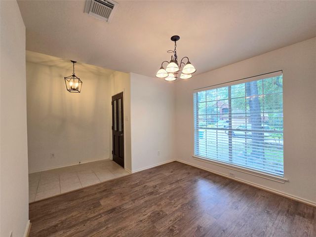 147 W Russet Grove Circle, The Woodlands, TX 77384