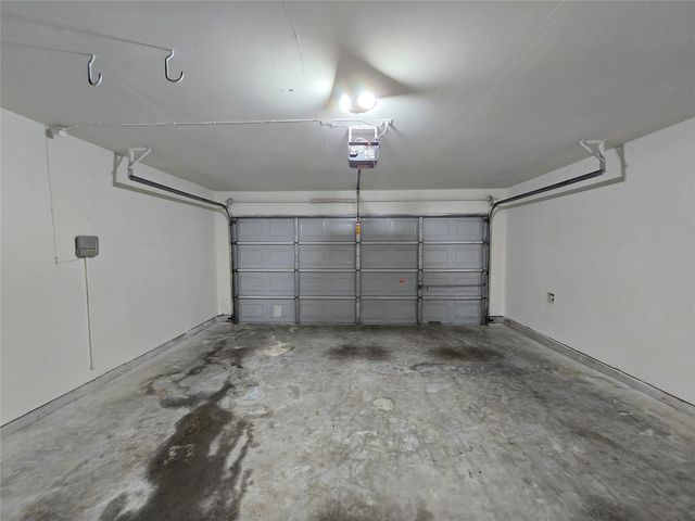 147 W Russet Grove Circle, The Woodlands, TX 77384