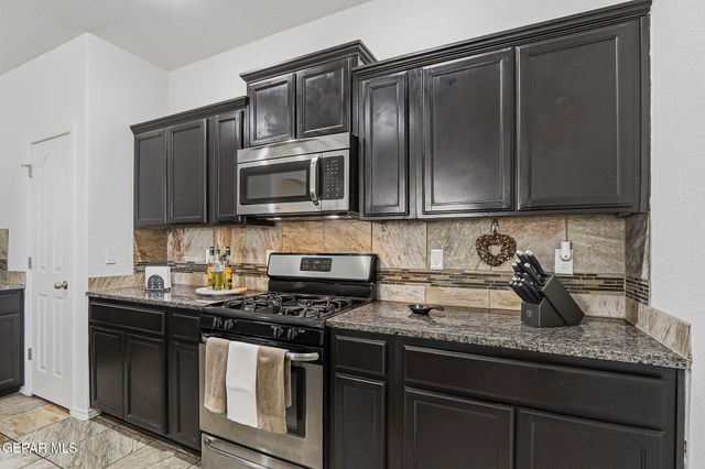 12326 Thren, El Paso, TX 79928