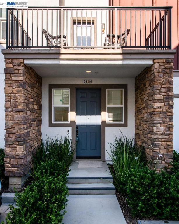 3986 Pino Grande Rd, Dublin, CA 94568