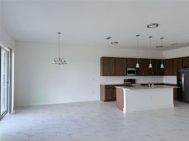 725 DENNIS STREET, Orlando, FL 32807