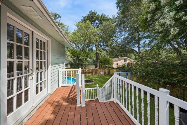 1003 Eagle Lake Road, Sealy, TX 77474