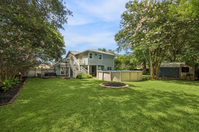 1003 Eagle Lake Road, Sealy, TX 77474