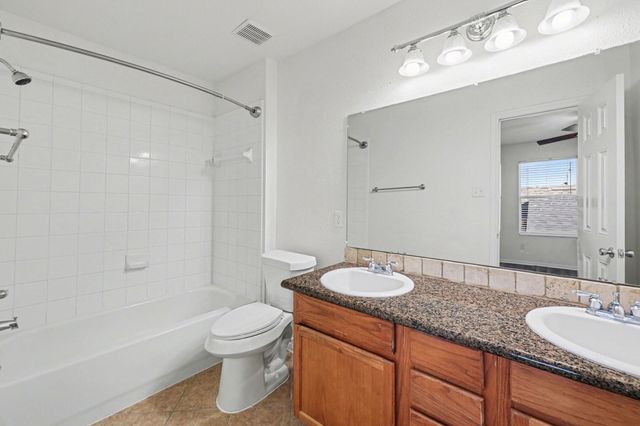 18439 Sunrise Oaks Court, Montgomery, TX 77316