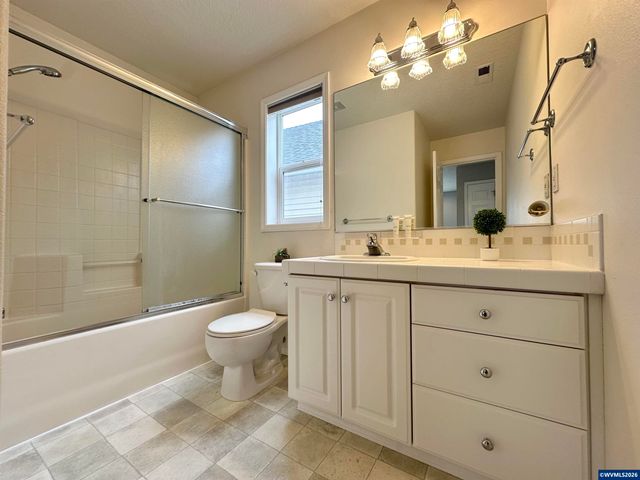 6260 SW Arbor Grove Dr, Corvallis, OR 97333