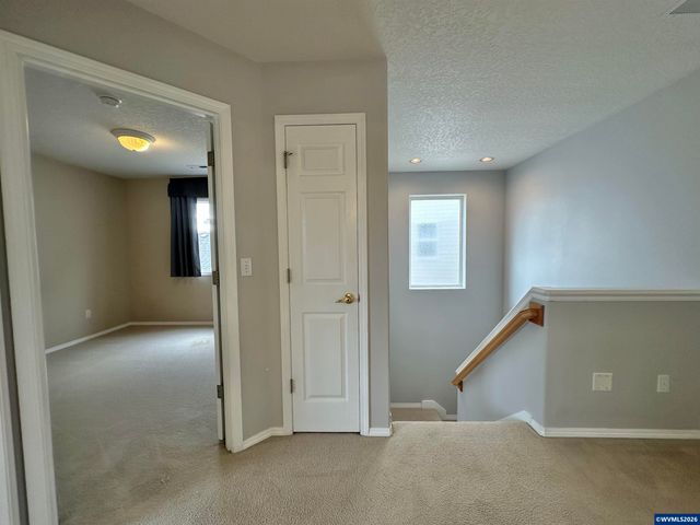 6260 SW Arbor Grove Dr, Corvallis, OR 97333