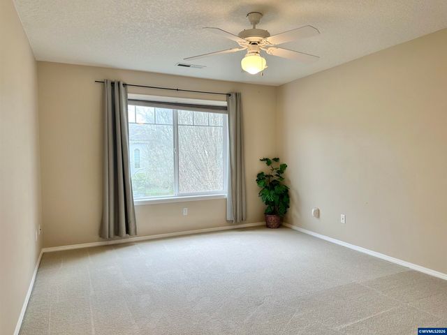 6260 SW Arbor Grove Dr, Corvallis, OR 97333