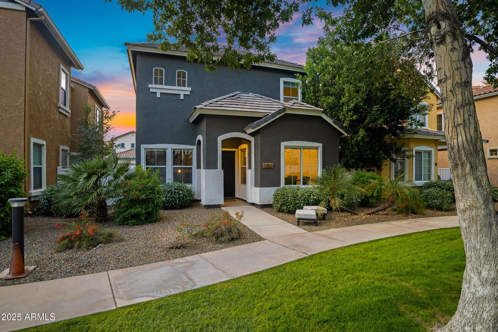1353 S MINNEOLA Lane, Gilbert, AZ 85296
