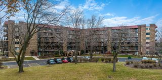 35 S Baybrook Drive 610, Palatine, IL 60074