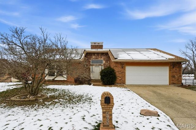 505 Abby Lane, Swansea, IL 62226