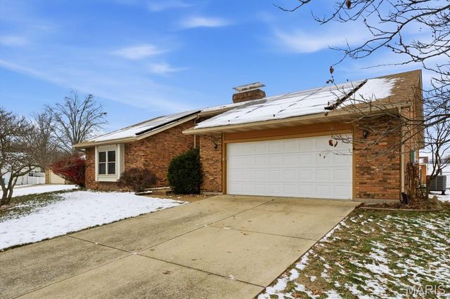 505 Abby Lane, Swansea, IL 62226