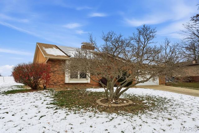 505 Abby Lane, Swansea, IL 62226