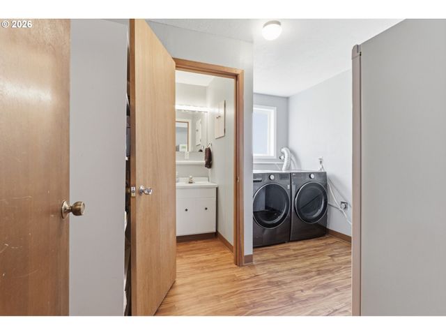 22892 Se BELMONT Ct, Damascus, OR 97089