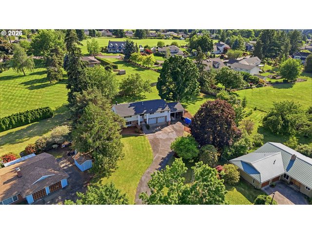 22892 Se BELMONT Ct, Damascus, OR 97089