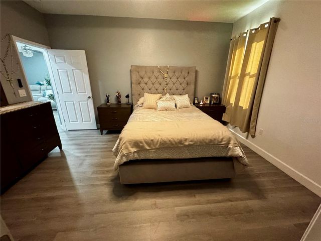 32831 FOREST AVENUE, Leesburg, FL 34788