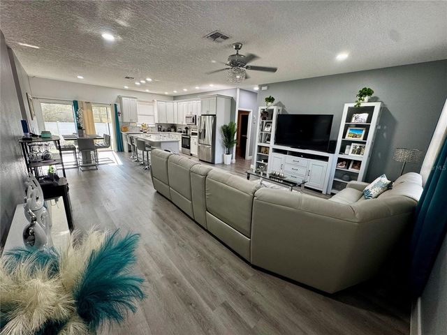 32831 FOREST AVENUE, Leesburg, FL 34788