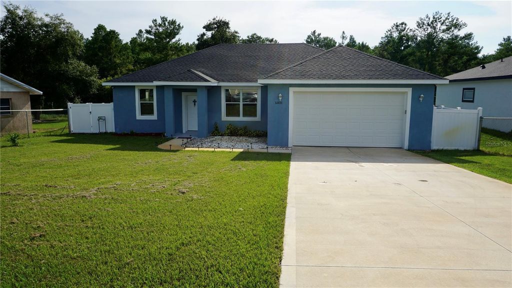 32831 FOREST AVENUE, Leesburg, FL 34788