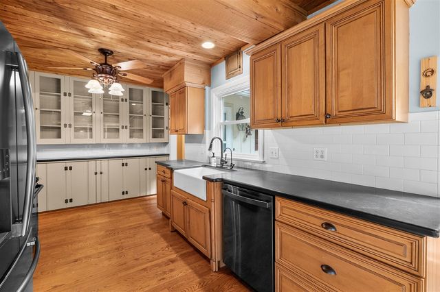 5315 Angling Road, Portage, MI 49024