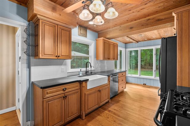 5315 Angling Road, Portage, MI 49024